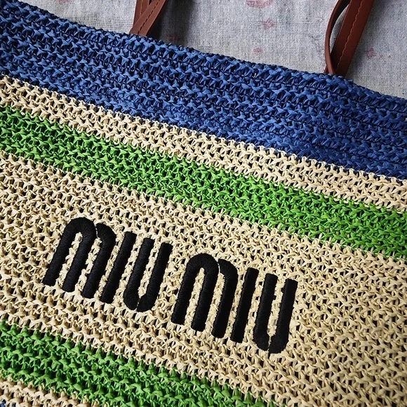 Miu Miu Embroidered Letter Logo Tote Bag - Picture 8 of 9